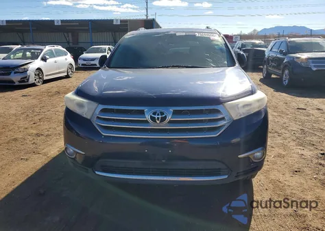 2012 Toyota Highlander Base z USA, uszkodzony, nr VIN 5TDZK3EHXCS055039